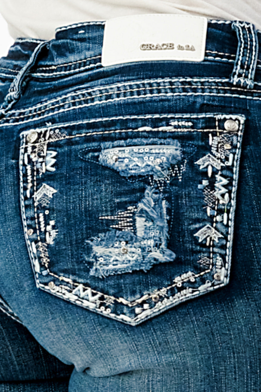 Border Embroidery Mid Rise Denim Shorts